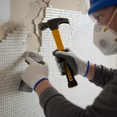 Usuwanie tynku dekoracyjnego: Kompletny poradnik DIY i oszczędności