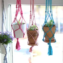Kwietnik stojący DIY: Zrób to sam! 3 projekty, poradnik krok po kroku