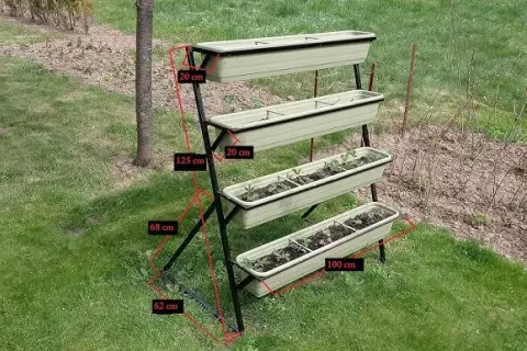 Kwietnik kaskadowy DIY: Zbuduj zielony raj na balkonie krok po kroku